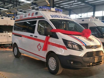 福特新全顺V362中轴柴油版救护车  监护型救护车 转运（转院）型救护车  救护车