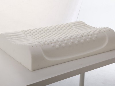 供应泰国天然乳胶枕头 颈椎枕头 枕芯 颈椎病专用枕头 护颈 保健枕头