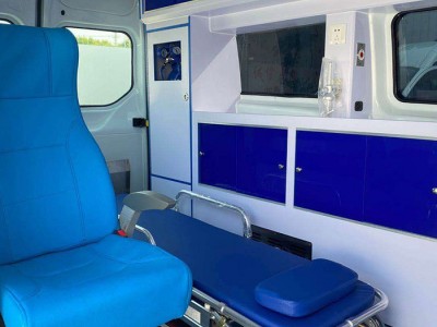 供应  福特V362 救护车（HNY5035XJHJSD6）流动服务车厂家直供 欢迎来电咨询