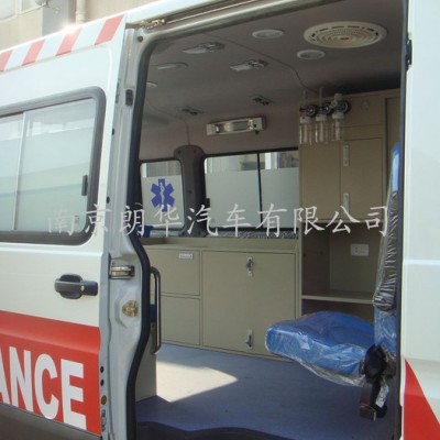 销售依维柯宝迪救护车，NJ5048XJH57 中型救护车