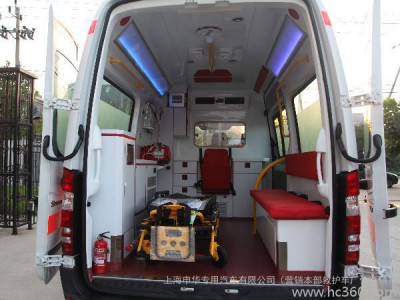 供应奔驰324监护型救护车凌特324